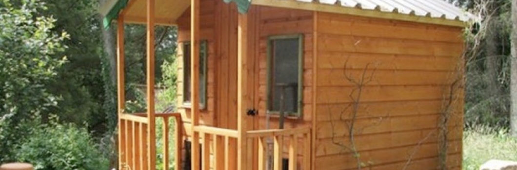 McT Woodproducts; Swedish Pine-Chalets & Playhouses - Felt Roof